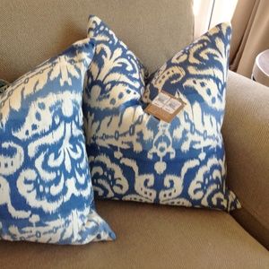 New Pair Pottery Barn Pillow Covers
